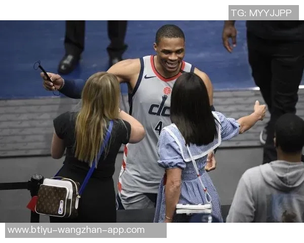 阿贾在生死战中多次砍下35分创WNBA历史新纪录季后赛罚球超越帕克荣登第五位 阿贾在生死战中多次砍下35分创WNBA历史新纪录季后赛罚球超越帕克荣登第五位